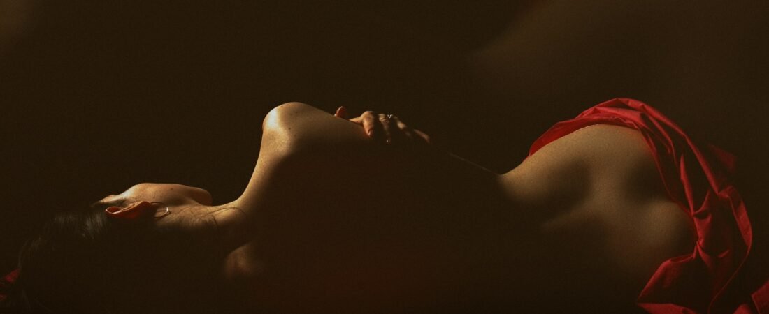 Como mulheres transformam uma carreira de acompanhante de luxo em um negócio rentável e independente