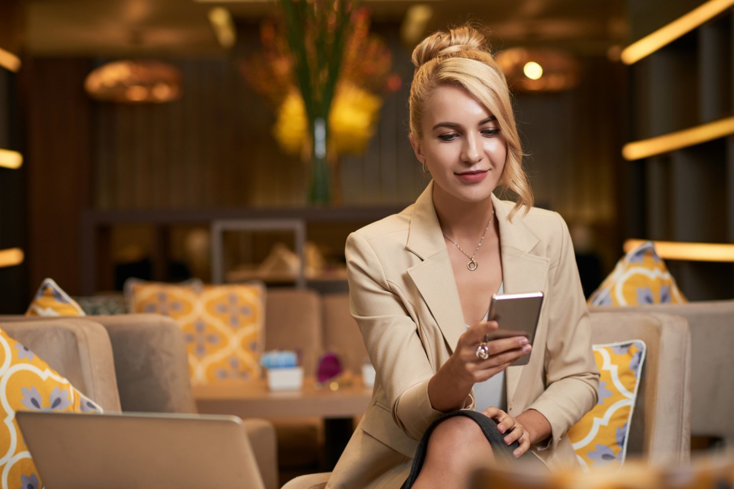 O mercado de acompanhantes de luxo e a valorização do atendimento personalizado no segmento premium